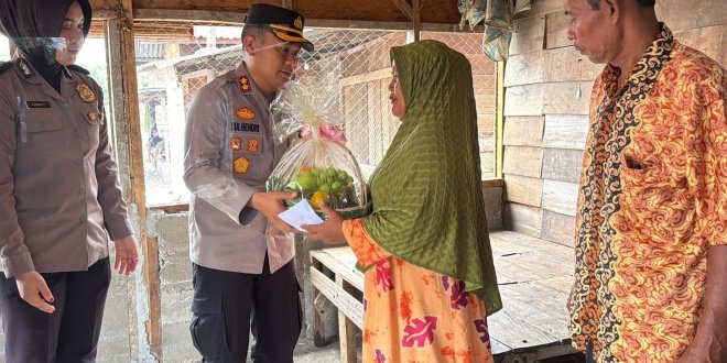 Polisi Hadir untuk Masyarakat, Kapolres Aceh Tenggara Santuni Keluarga Korban Tragedi 16 Juni