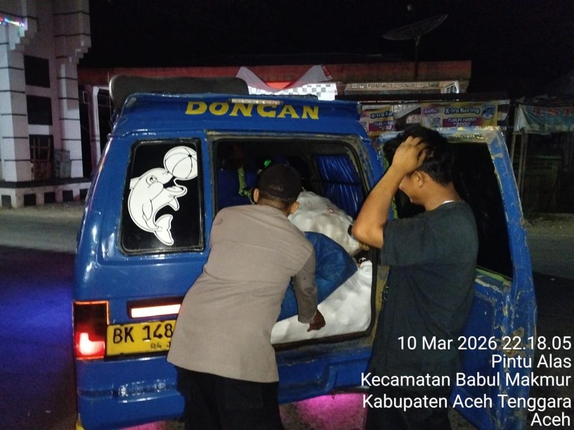 Kapolsub Sektor Lawe Pakam Laksanakan Pemeriksaan Kendaraan di Perbatasan Aceh–Sumut