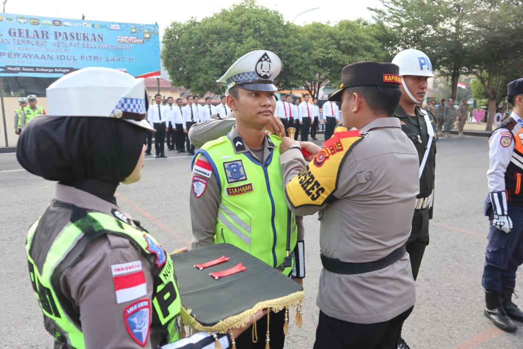 Kapolres Aceh Tenggara Pimpin Apel Gelar Pasukan Operasi Ketupat Seulawah 2026