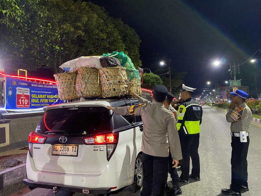 Ops Ketupat Berakhir, Polres Aceh Tenggara Lanjutkan KRYD dengan Razia Malam di Depan Mapolres