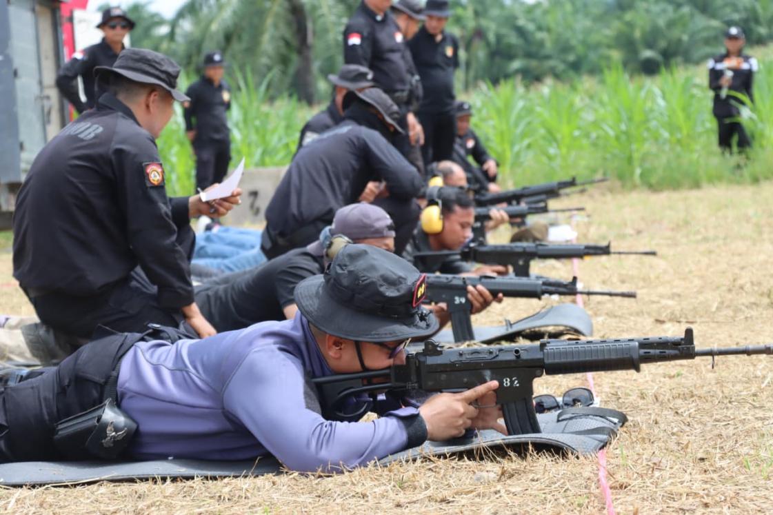 Membidik Juara, Lomba Menembak Perkuat  Sinergi di Hari Bhayangkara ke-80